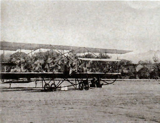 日本の第一次世界大戦の写真 青島攻撃に参加した日本軍の飛行機